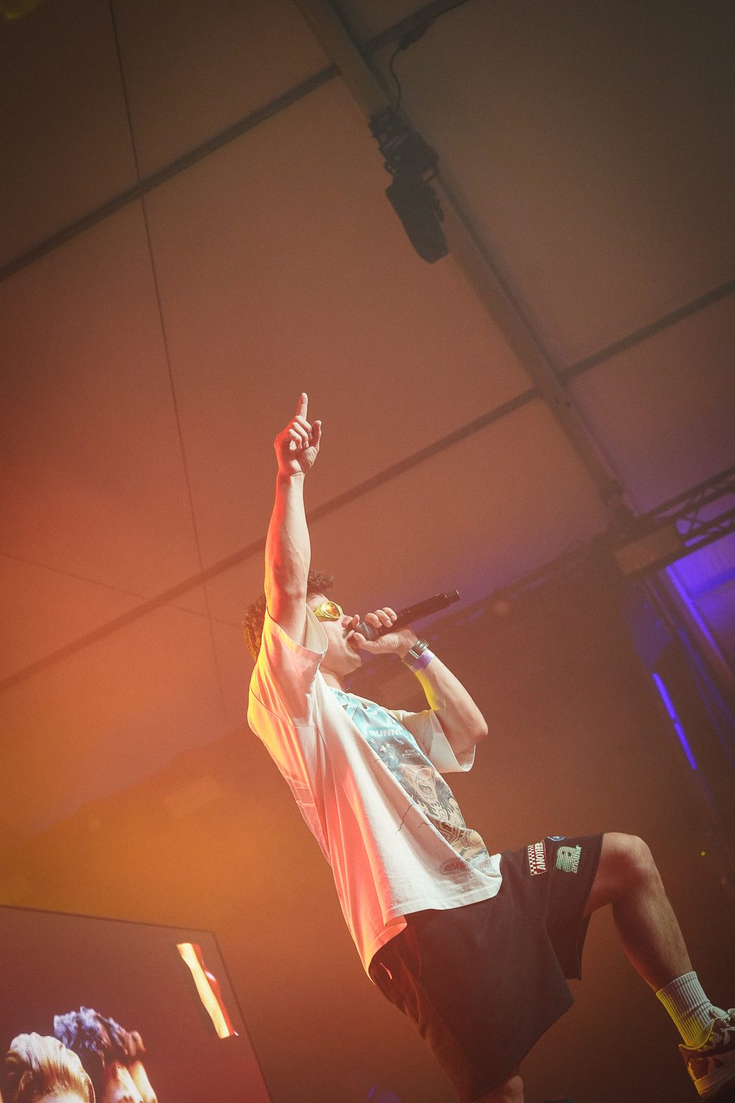 Average Rob boven de crowd