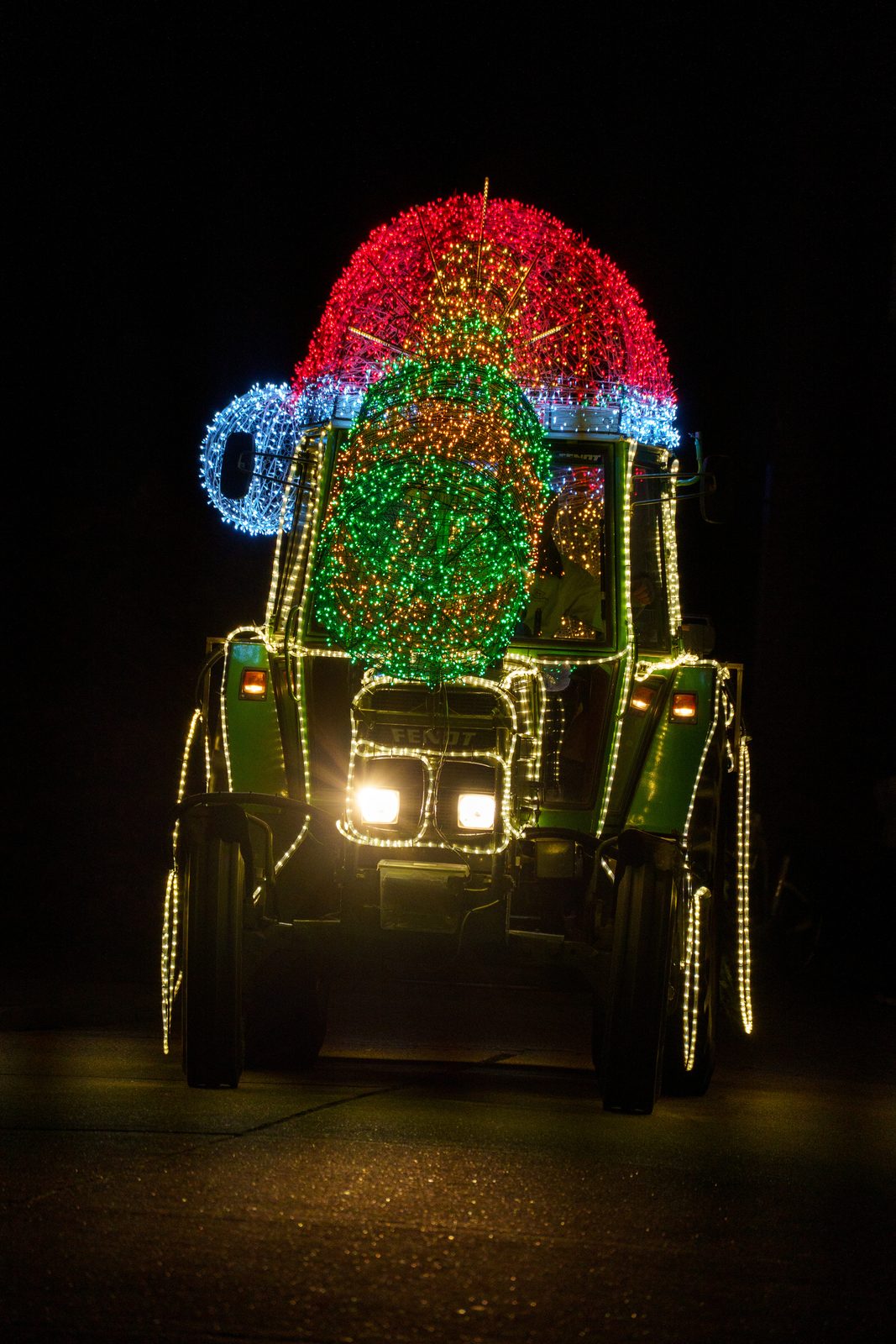 Verlichte tractor — Tractorrun Lille